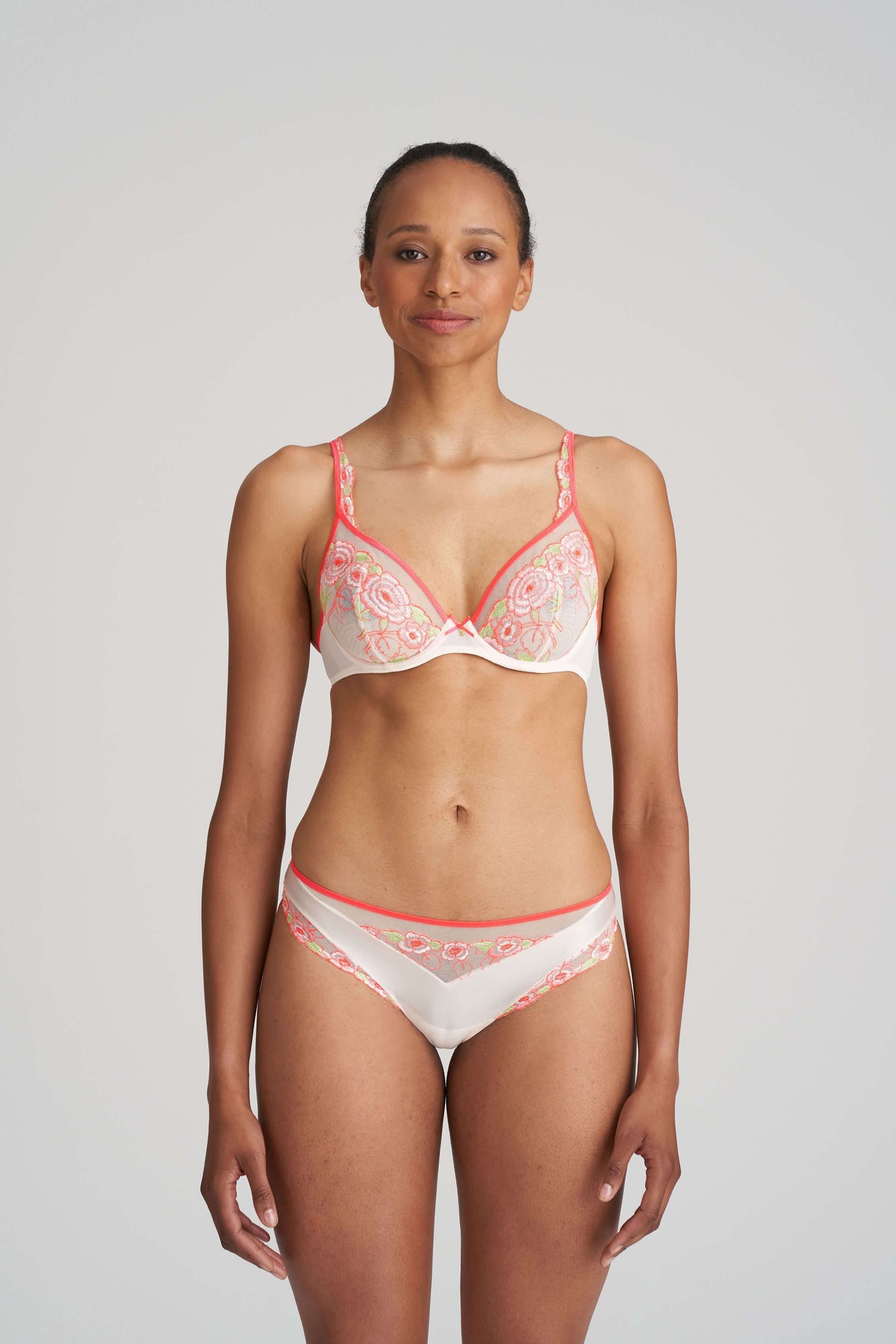 SOUTIEN-GORGE PLONGEANT TULLE-AYAMA