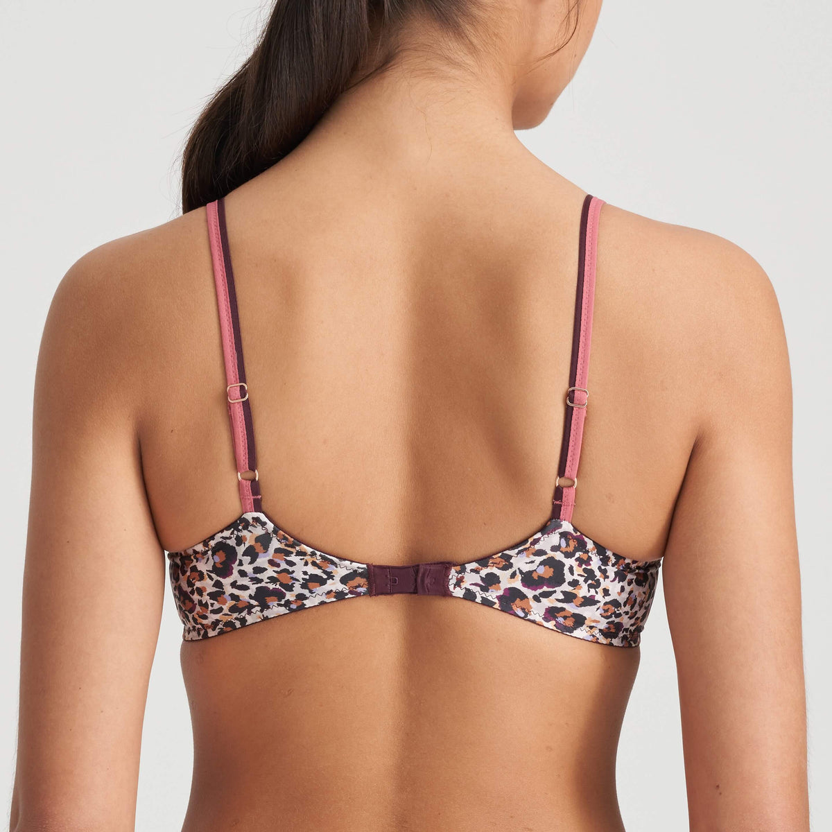 SOUTIEN-GORGE MOULÉ TRIANGLE-JUDE