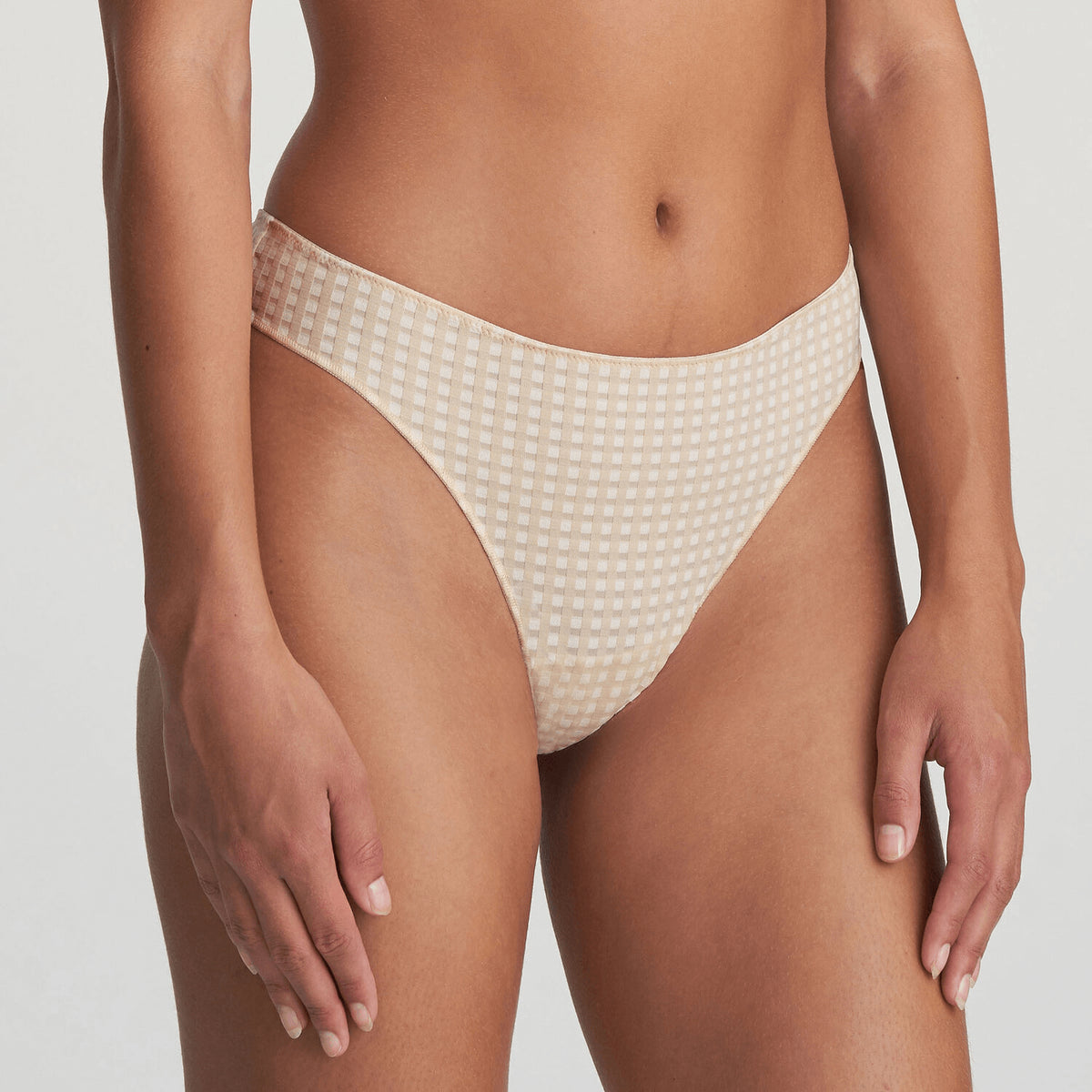 TANGA-AVERO
