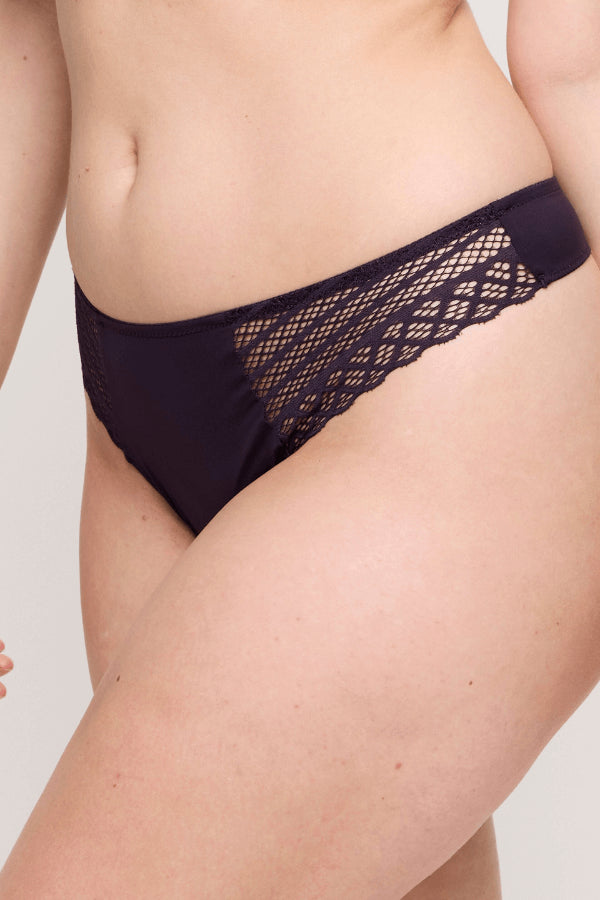 TANGA DENTELLE SUR LES CÔTÉS-EAST END