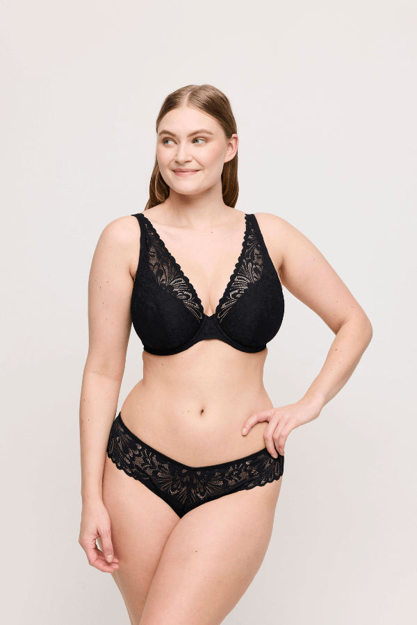 TANGA AVEC DENTELLE-RUPI