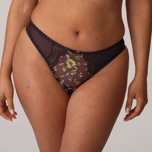 TANGA AVEC BRODERIE-MALBA