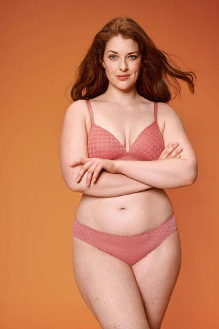 SOUTIEN-GORGE MOULÉ SANS ARMATURE