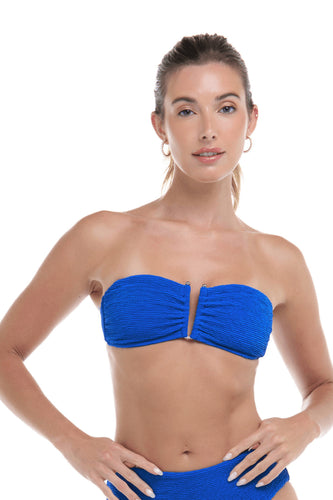 HAUT BANDEAU–LESLIE OCEANIA