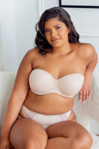 SOUTIEN-GORGE MOULÉ SANS BRETELLES